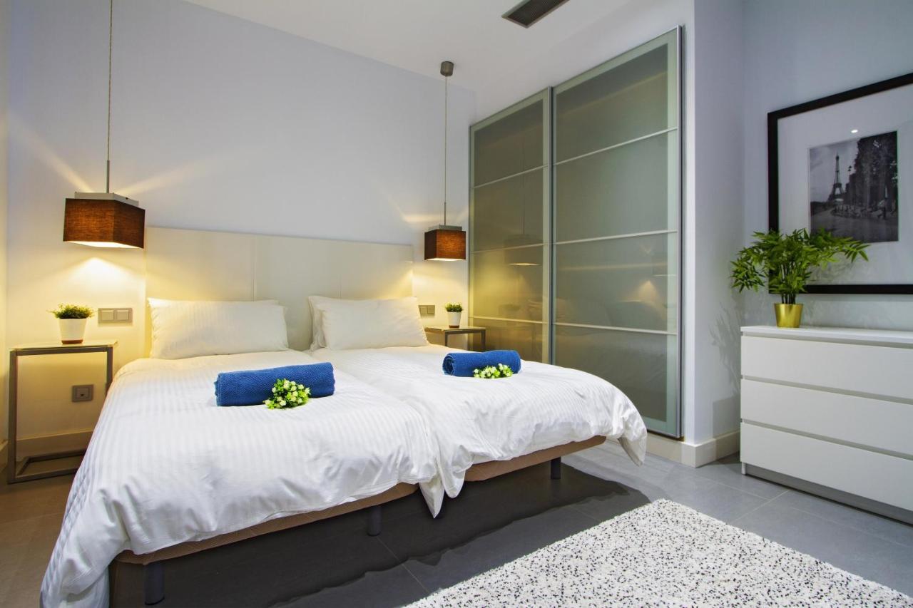 Villa Los Mojones: Luxury Retreat with Heated Pool near Old Town Tias Exterior photo